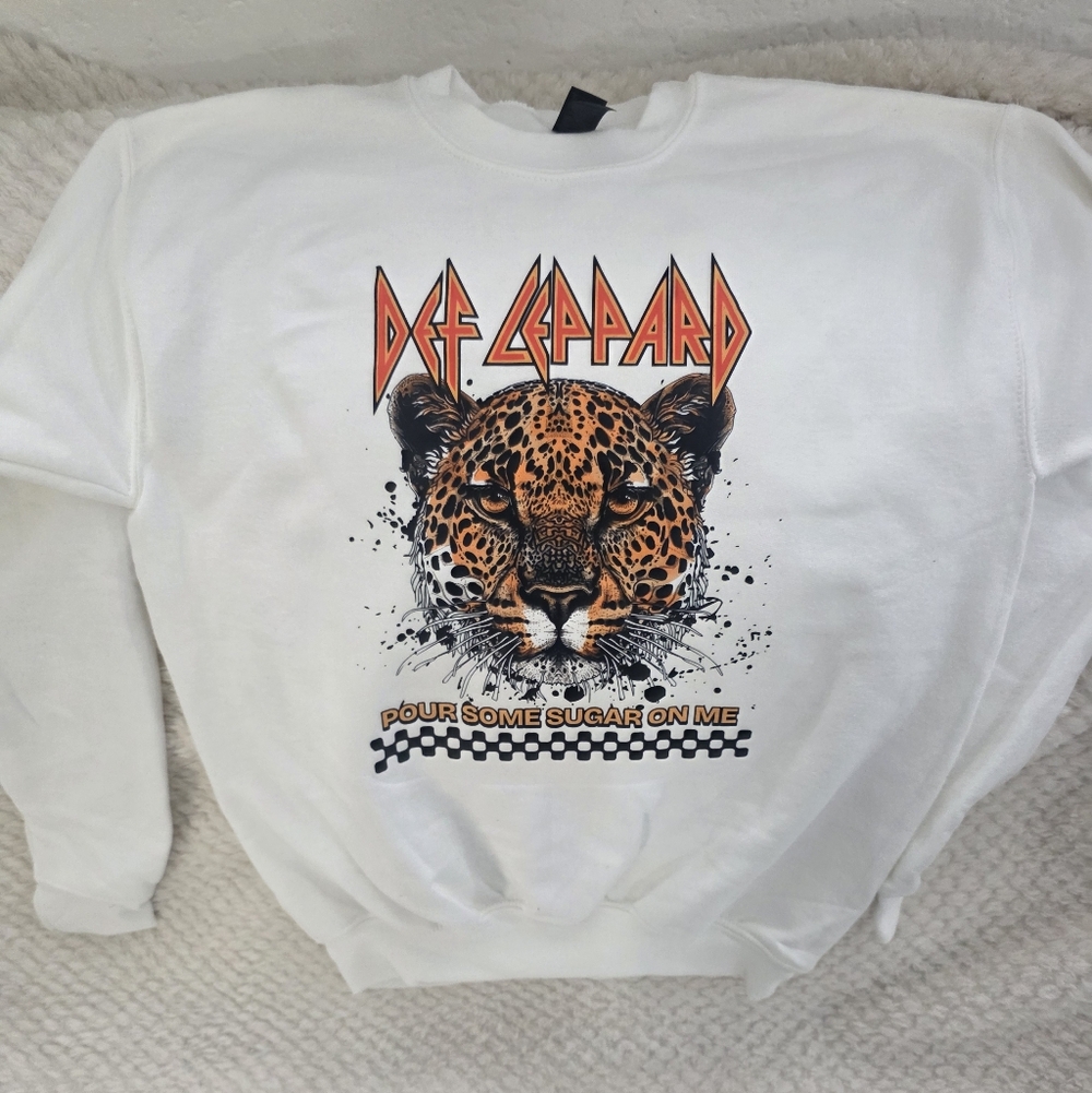 White Crew Neck Sweater with Leopard Graphic